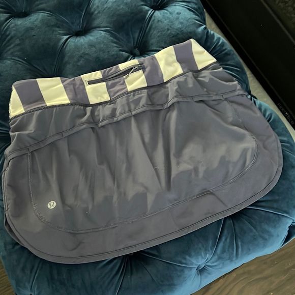 Lululemon Hotty Hot Skirt Stretch Cadet Blue Steep Stripe Cadet Blue size 8 - Picture 5 of 9